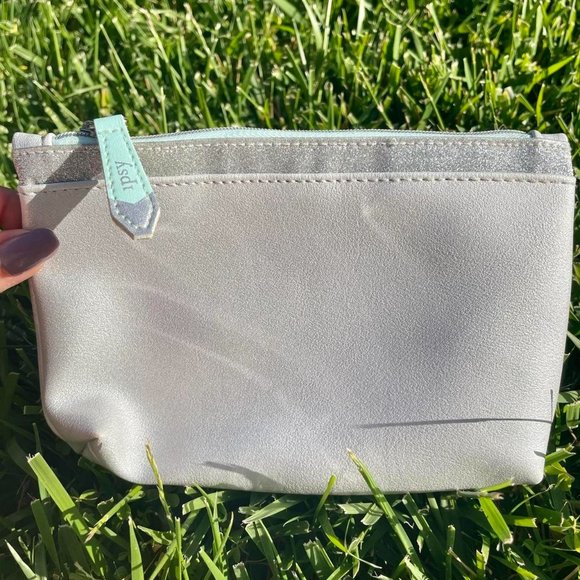 Silver, Glitter Strip Zipper Mini Bag - Picture 2 of 2